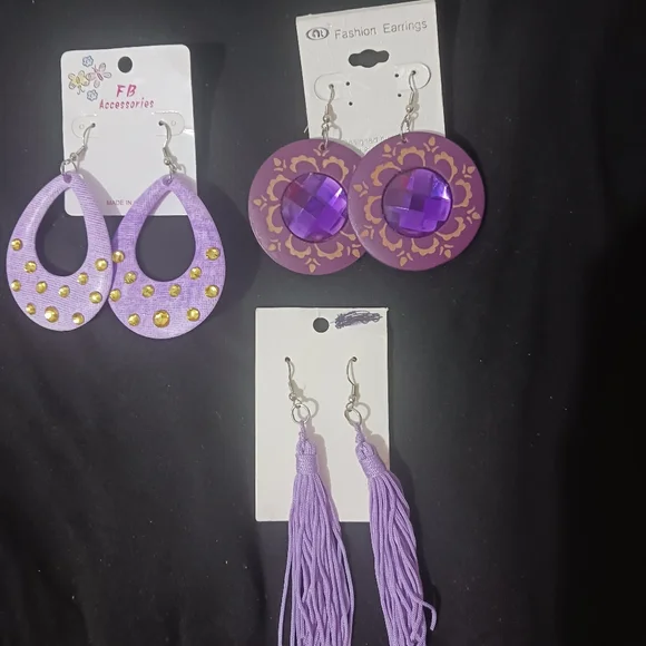 NEW Bundle of Women purple earrings - Picture 2 of 5